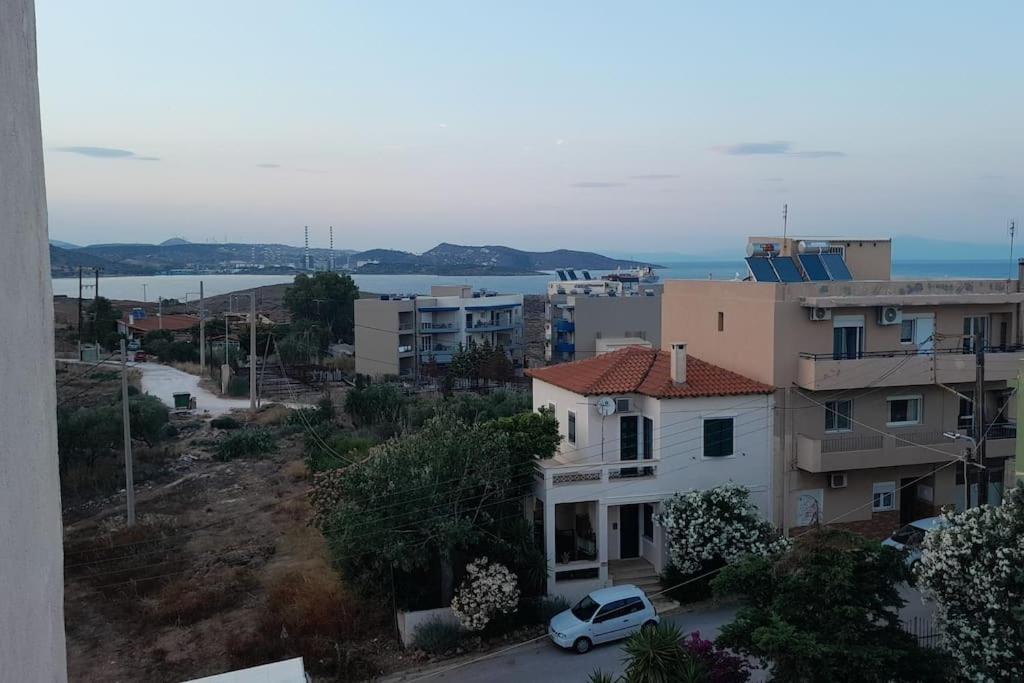Апартаменти Lavrio 1Bdr Penthouse 7 Min On Foot From The Port Екстер'єр фото