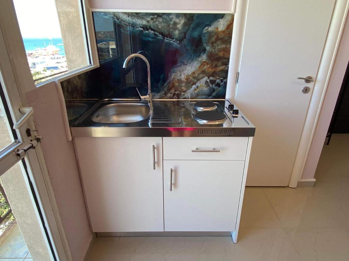 Апартаменти Lavrio 1Bdr Penthouse 7 Min On Foot From The Port Екстер'єр фото